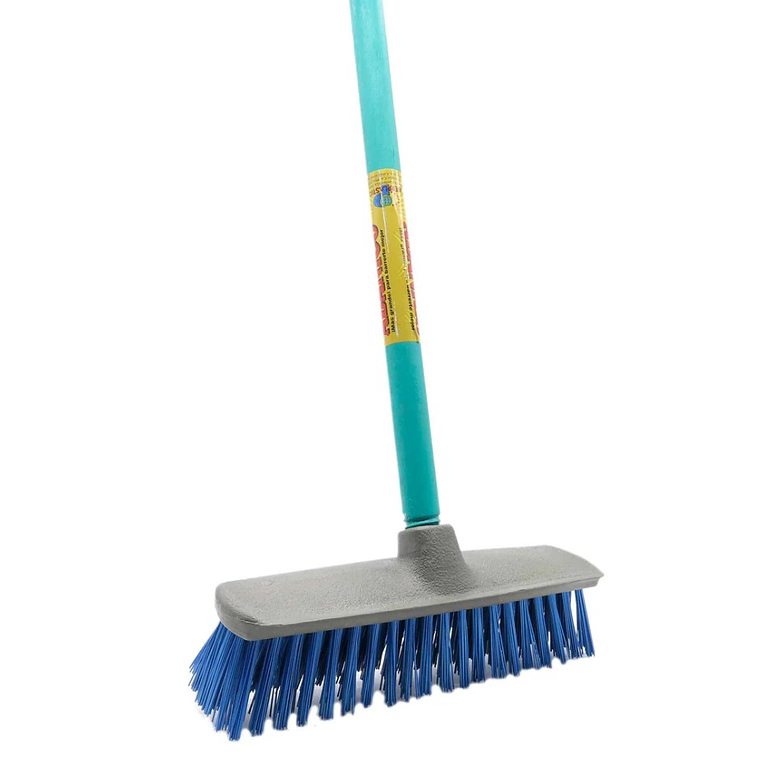 Cepillo de limpieza Kika con mango de madera pintado 1