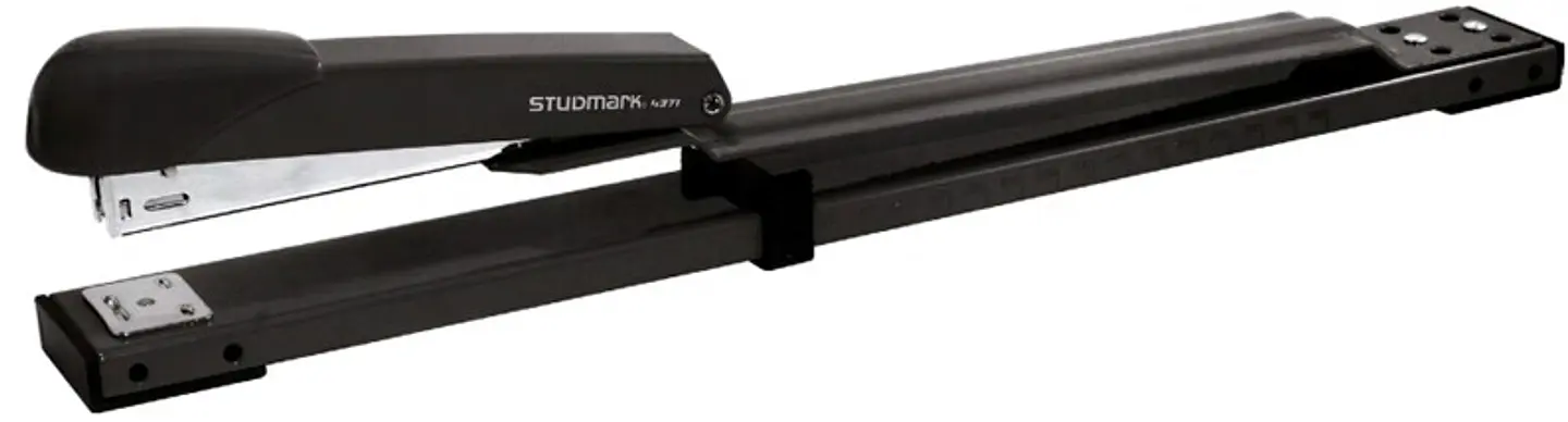 Engrapadora de largo alcance Studmark 1