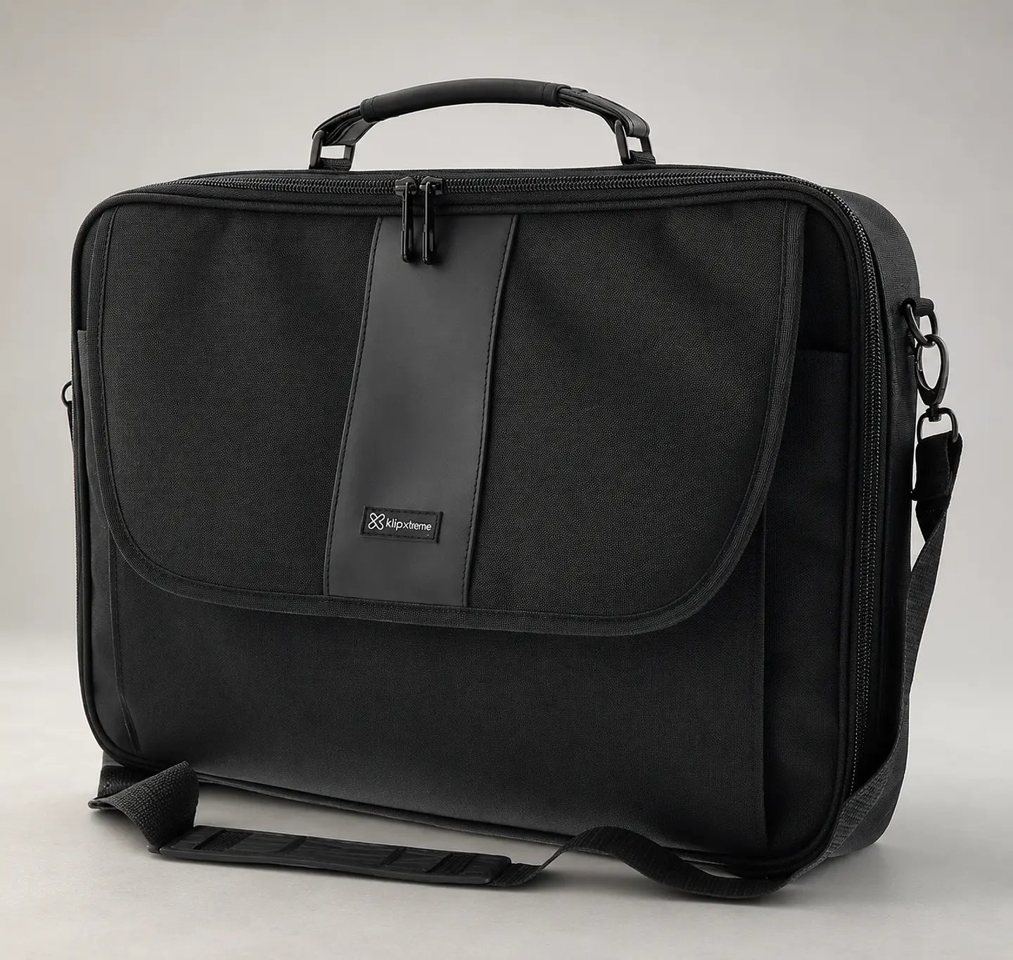 Maletín Klip Xtreme Classic Lite KNC-040 para Laptop 15.4