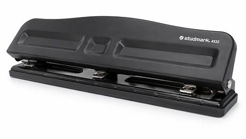 Perforadora Studmark Ajustable de 3 Huecos 10 y 30 Hojas