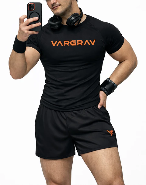 BLACK SHIRT COMPRESS | VARGRAV ESSENTIALS