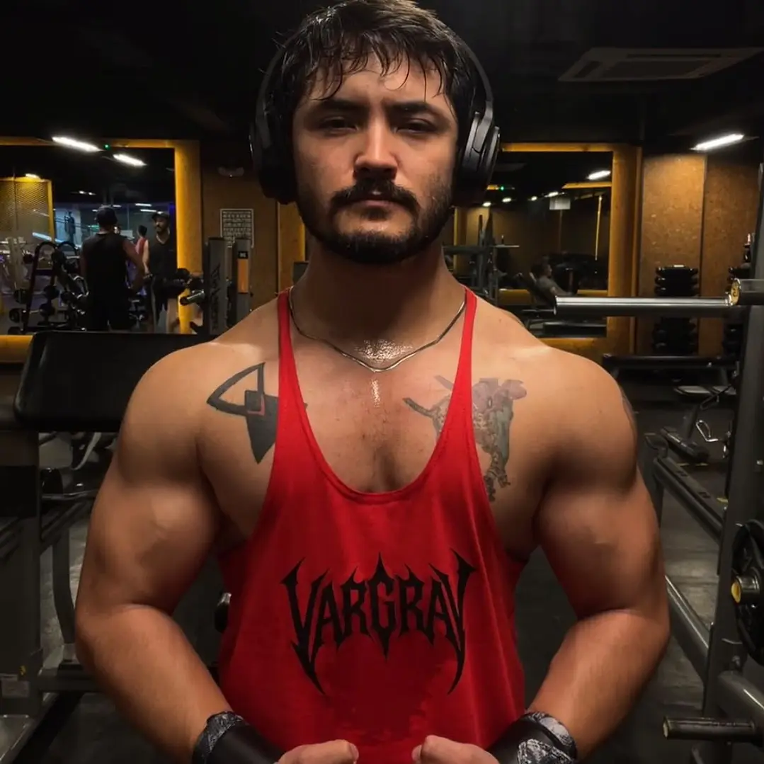 VLADBORN STRINGER 2