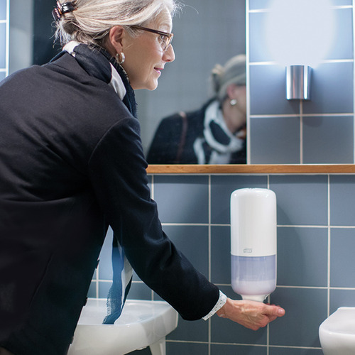 Jabón Líquido Suave Tork Para Dispensador 1 Bot. 1000 Ml. 4