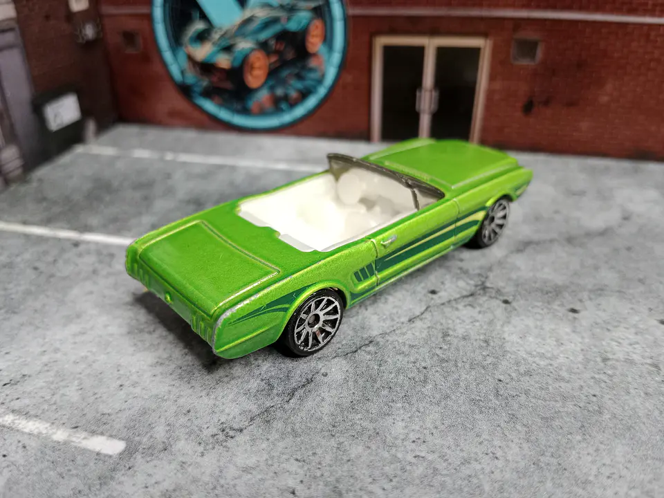 Ford Mustang II Concept Mustang 50th Hot Wheels Mattel 2014 2