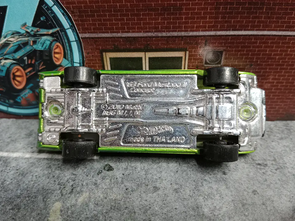 Ford Mustang II Concept Mustang 50th Hot Wheels Mattel 2014 3