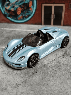 Porsche 918 Spyder HW Exotics Hot Wheels Mattel 2014