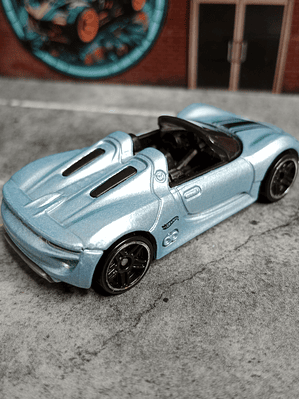 Porsche 918 Spyder HW Exotics Hot Wheels Mattel 2014