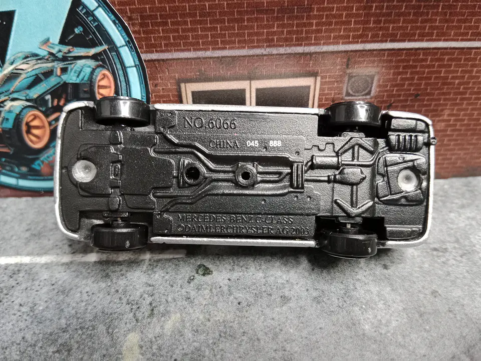 Mercedes-Benz C-Class 2003 Nº 6066 Motor Max 1/64 3