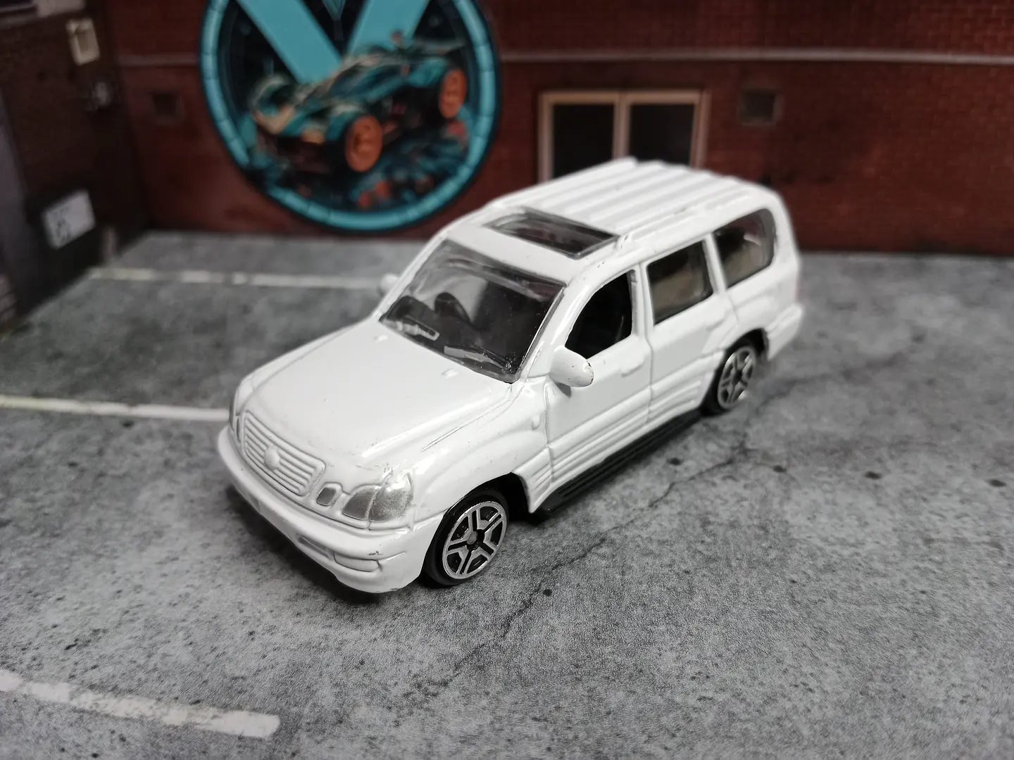 Toyota Land Cruiser Nº6010 Motor Max 1/64 1
