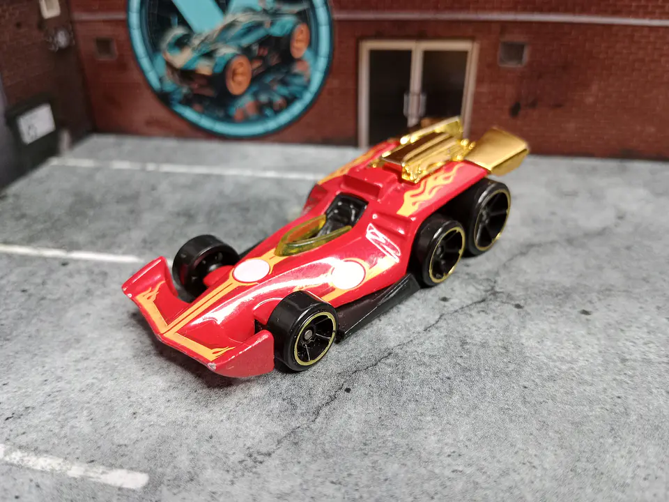 Danicar Mystery Models: Circuit Champions Hot Wheels Mattel 2011 1