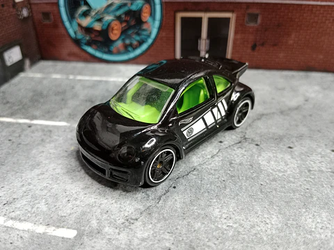 Volkswagen New Beetle Cup Night Burnerz Hot Wheels Mattel 2016