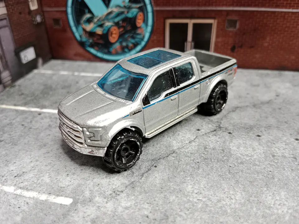Ford F-150 '15 HW Off‑Road: HW Hot Trucks Hot Wheels Mattel 2015 New Model 1