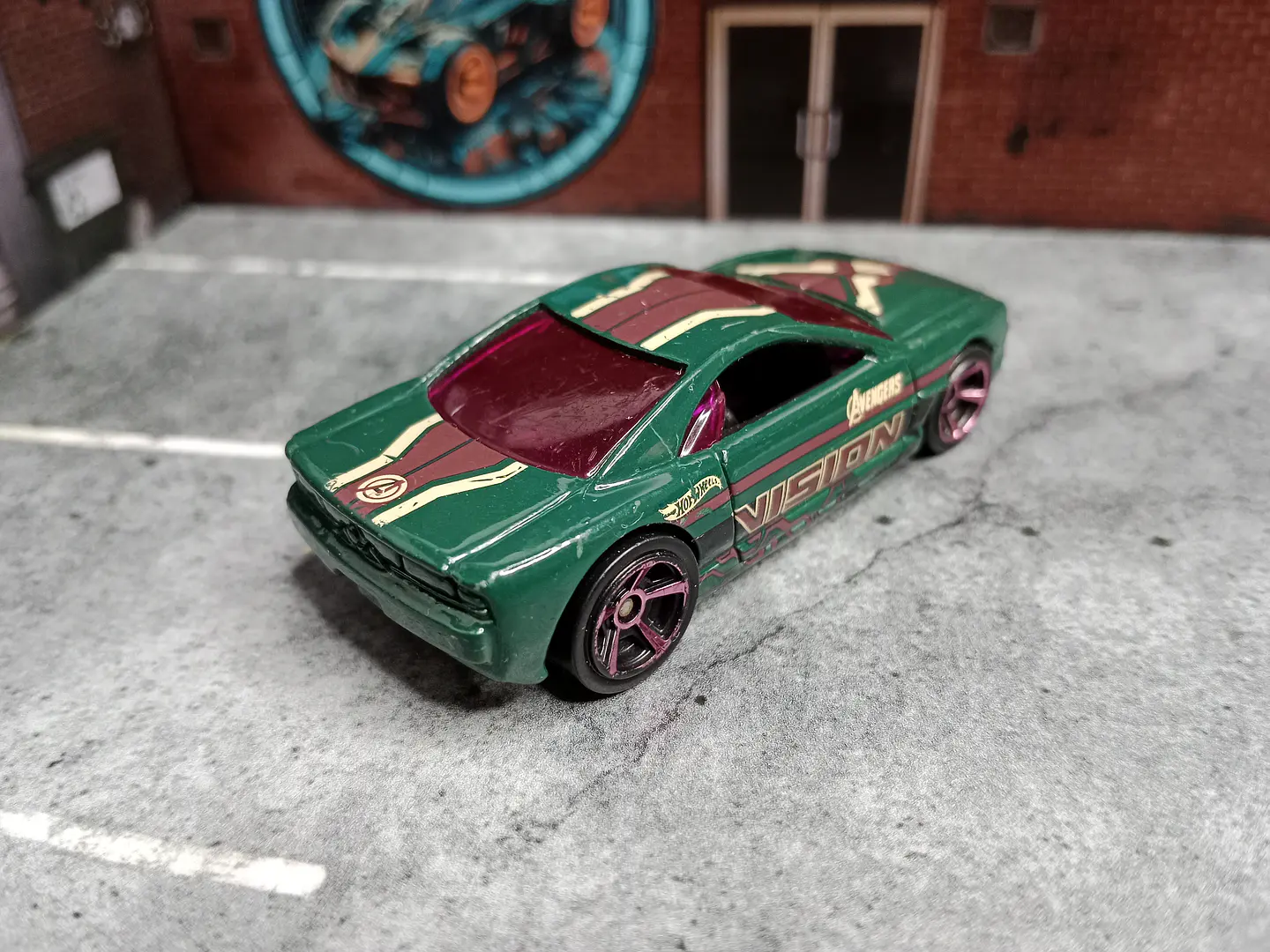 Muscle Tone Vision Avengers: Age of Ultron Marvel Hot Wheels Mattel 2015 2
