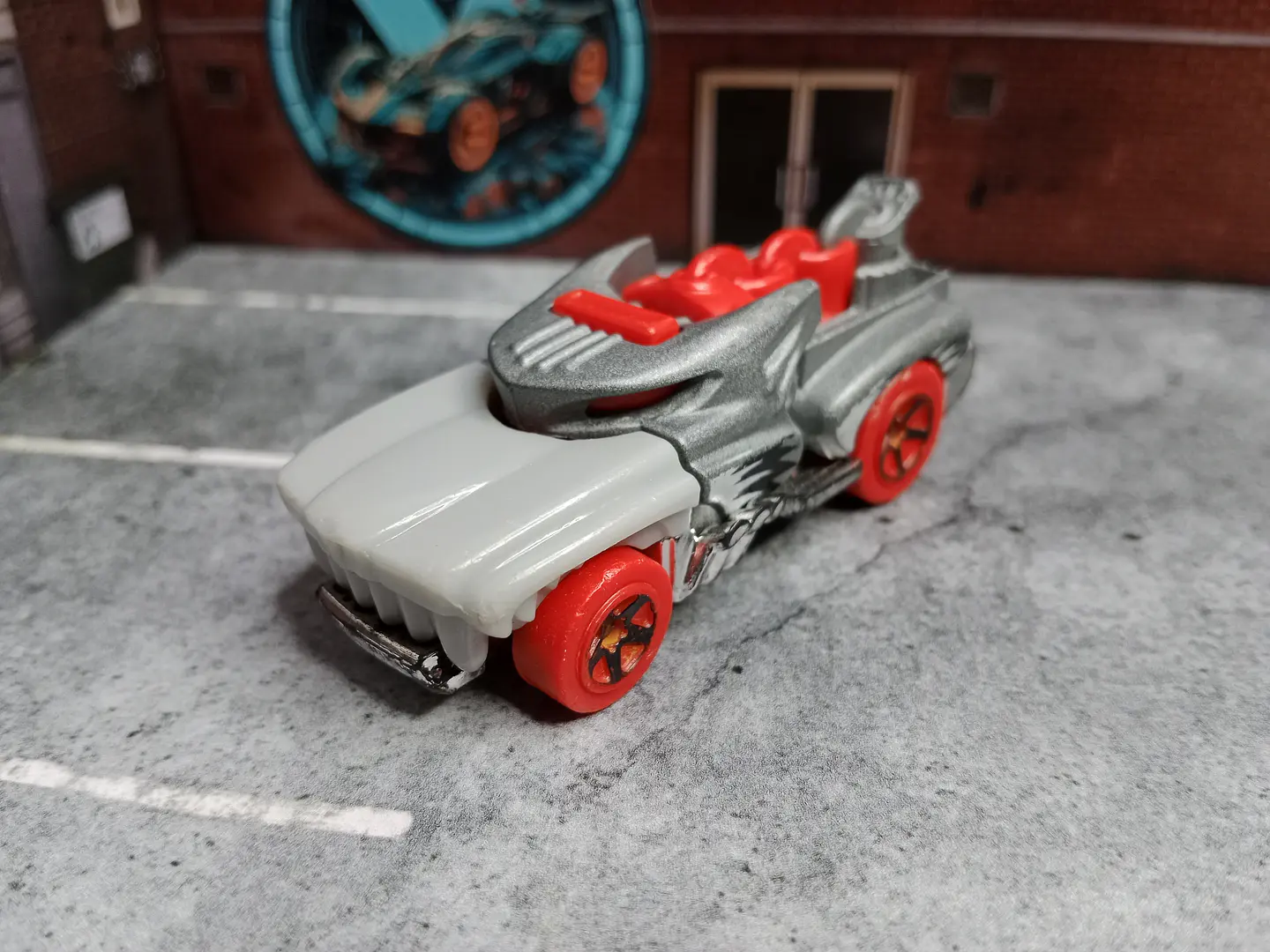 Hotweiler Experimotors Hot Wheels Mattel 2019 1