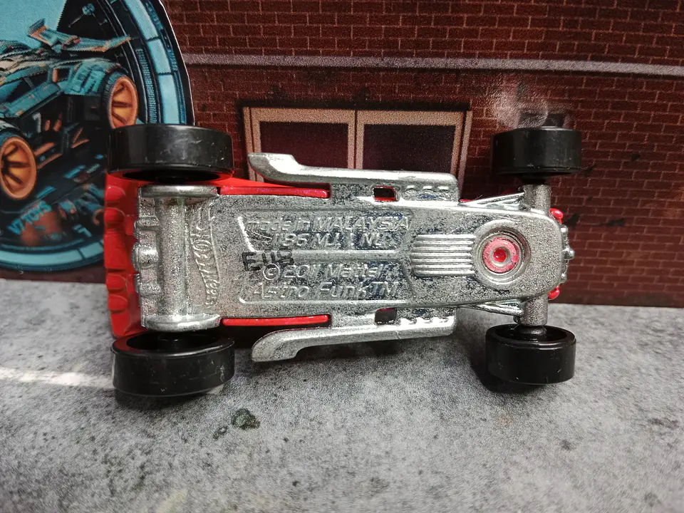 Astro Funk Mystery Models Hot Wheels Mattel 2012 3