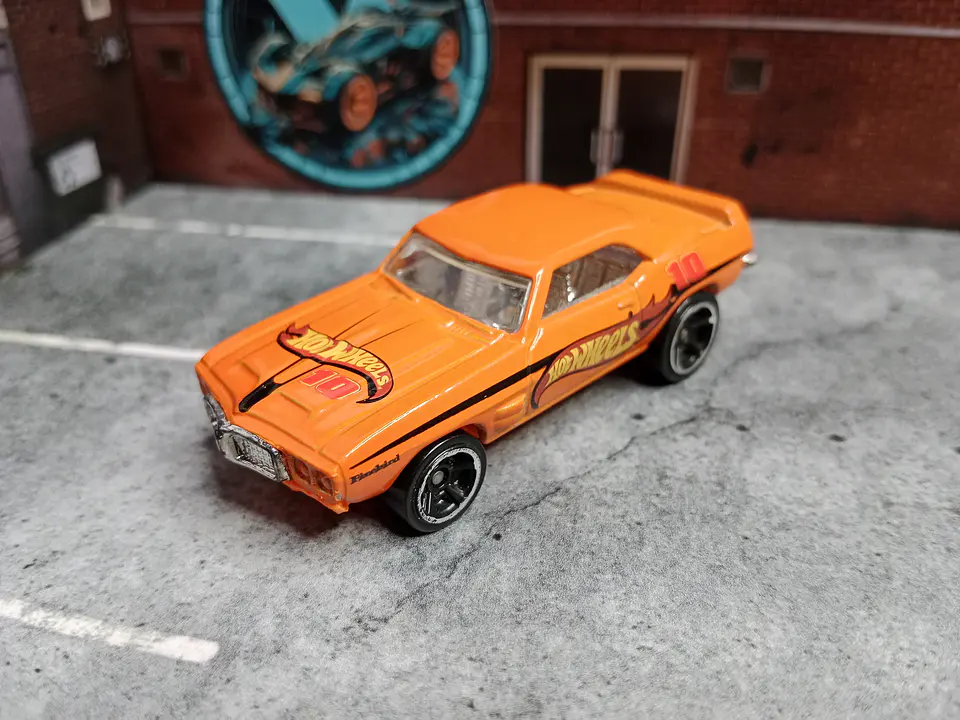 Pontiac Firebird T/A '69 Mystery Models Hot Wheels Mattel 2012 1