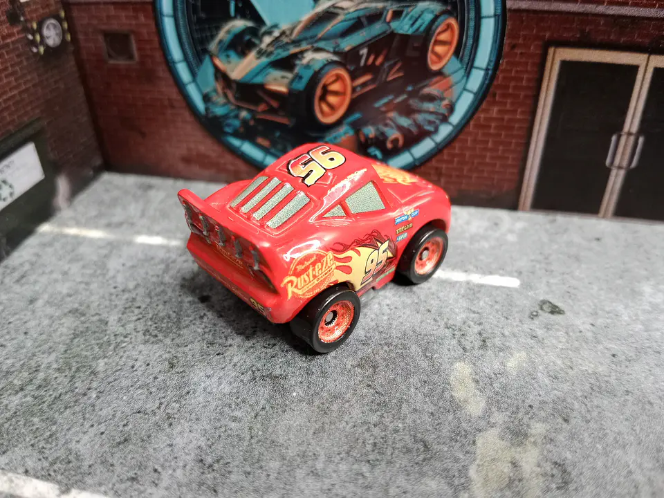 Rayo McQueen Cars Mini Racers Disney Pixar Mattel 2016 2