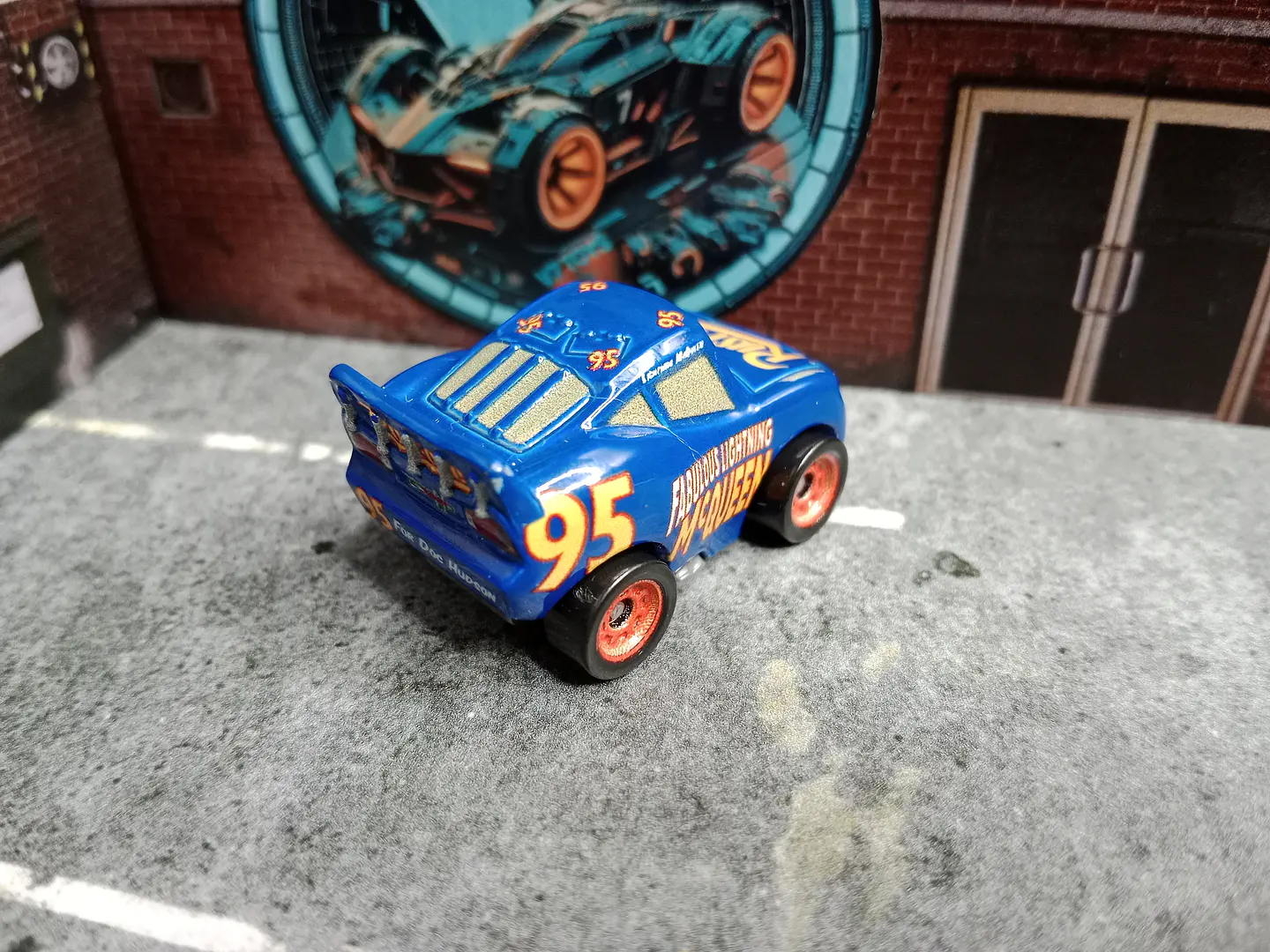 Fabuloso Rayo McQueen Cars Mini Racers Disney Pixar Mattel 2016 2
