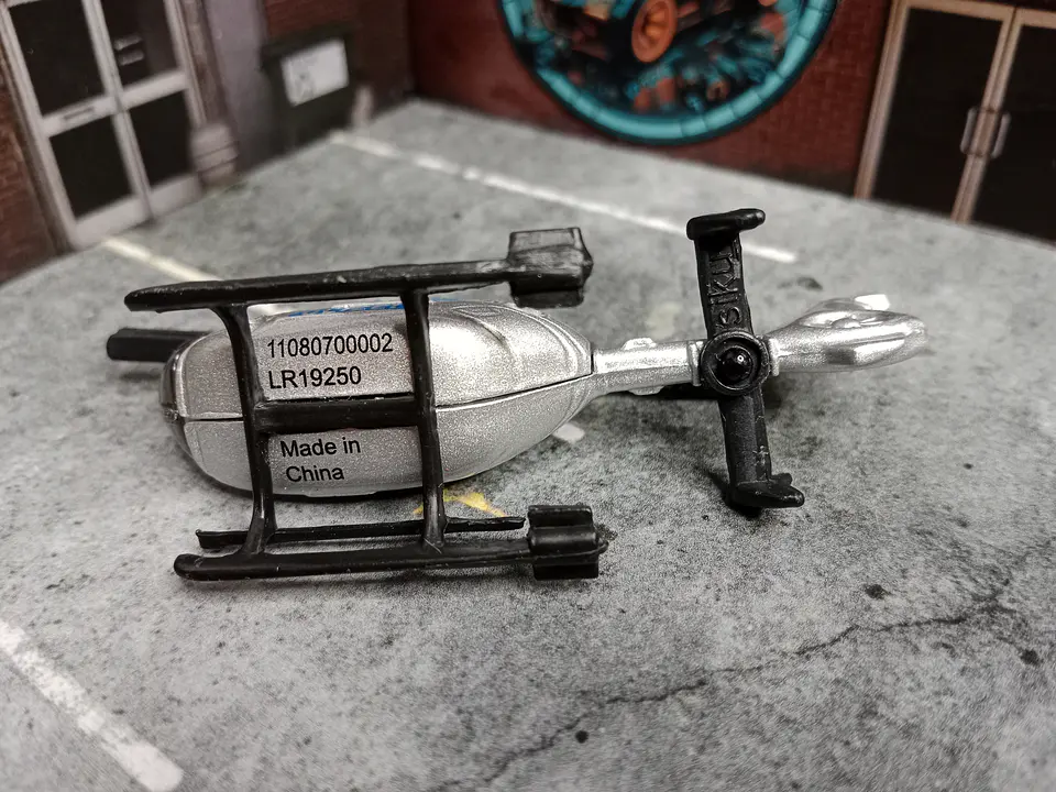 Helicóptero Policial Siku 7,5cm 3