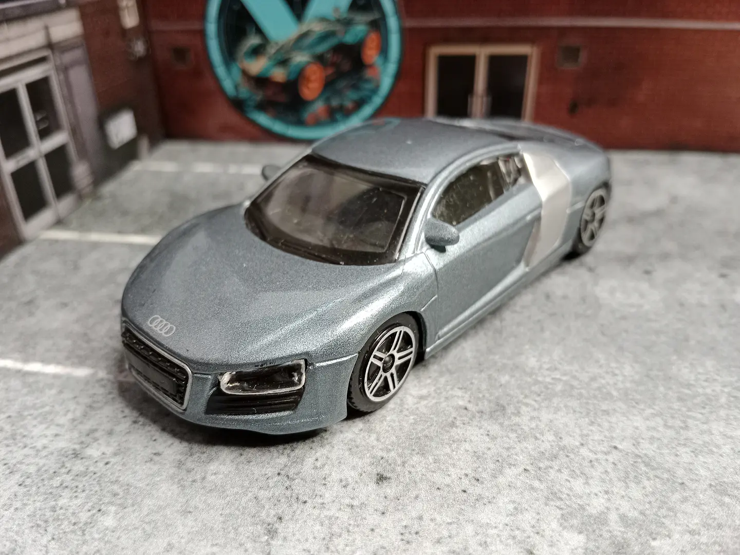 Audi R8 Bburago 1/43 1