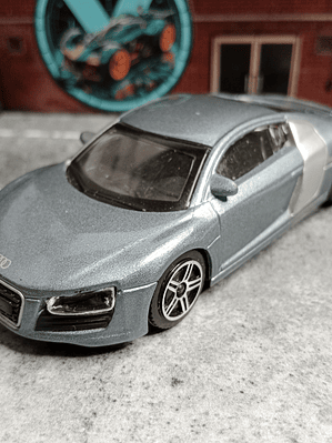 Audi R8 Bburago 1/43