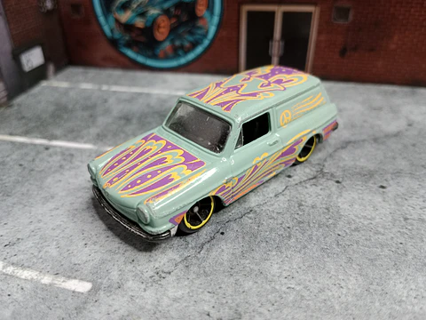 Volkswagen Squareback Custom '69 HW Art Cars Hot Wheels Mattel 2016