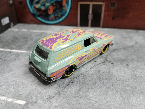 Volkswagen Squareback Custom '69 HW Art Cars Hot Wheels Mattel 2016
