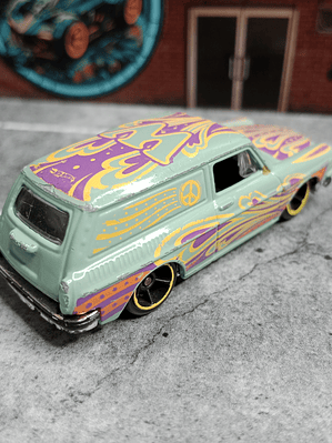 Volkswagen Squareback Custom '69 HW Art Cars Hot Wheels Mattel 2016