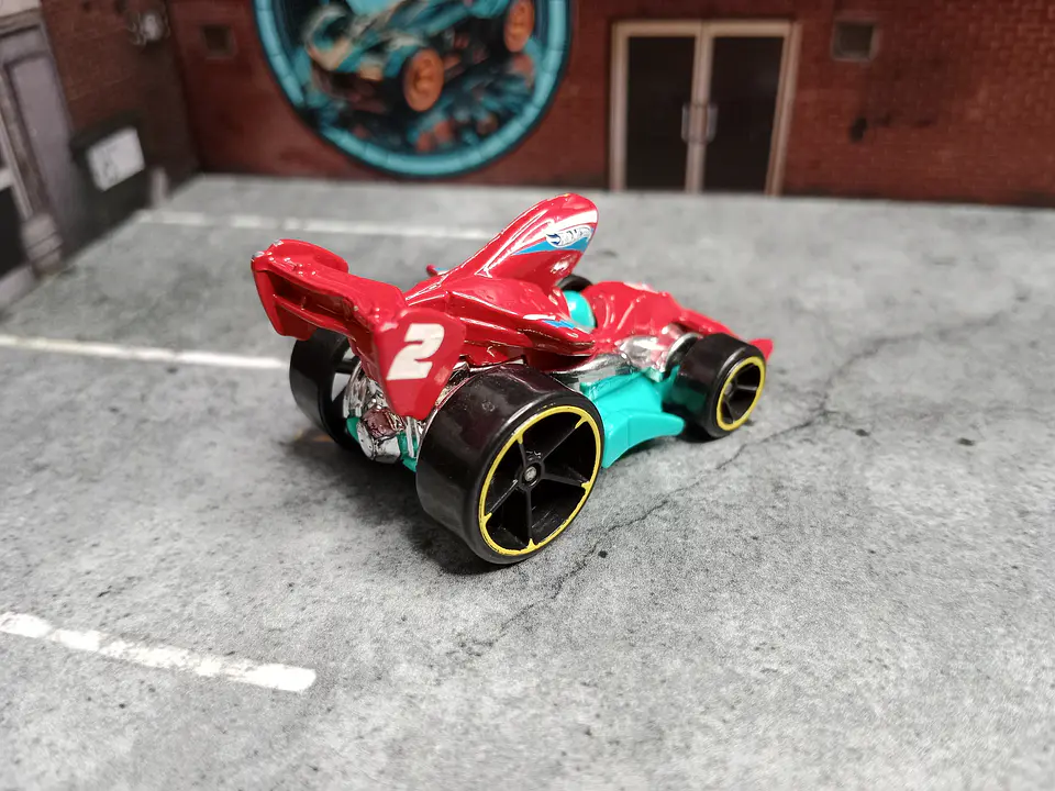 Tarmac Attack Tooned Hot Wheels Mattel 2017 2