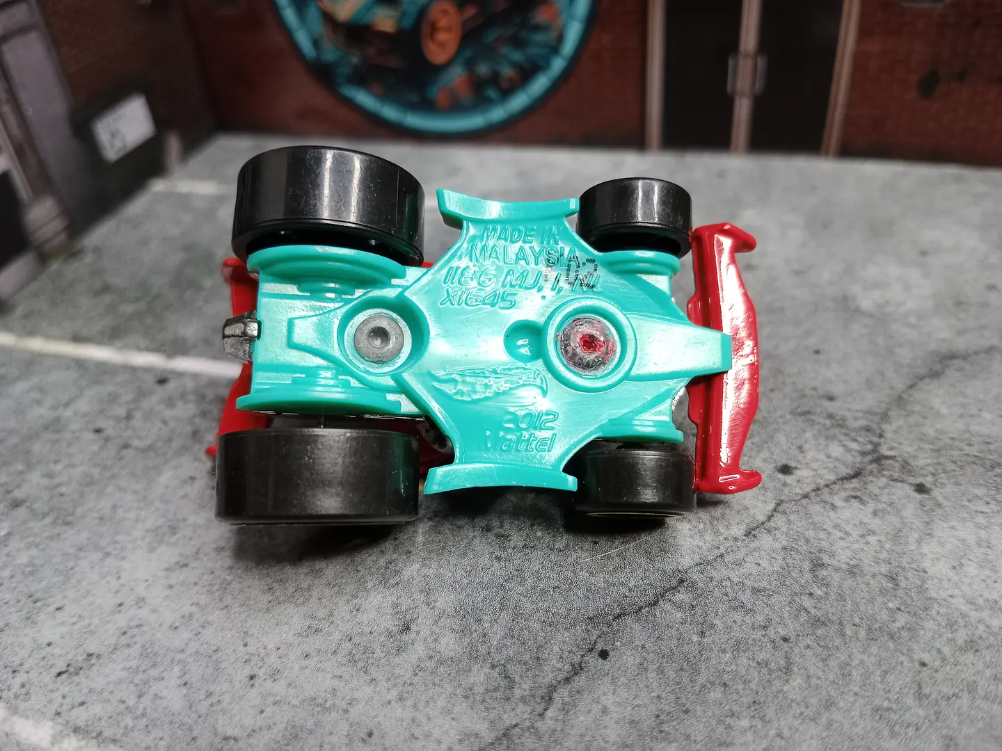 Tarmac Attack Tooned Hot Wheels Mattel 2017 3