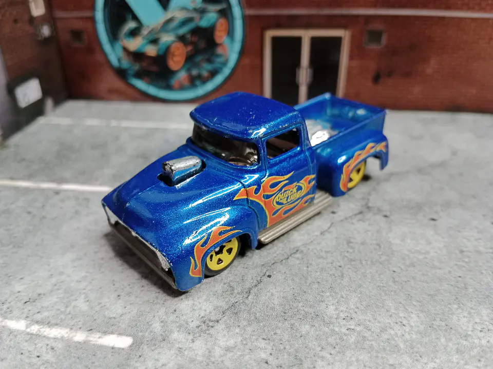 Custom '56 Ford Truck HW Hot Trucks Hot Wheels Mattel 2018 1