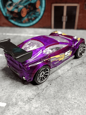 Synkro HW Video Game Heroes Hot Wheels Mattel 2011