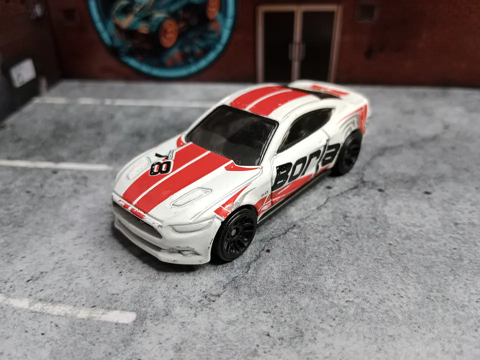 Ford Mustang GT '15 HW Speed Graphics Hot Wheels Mattel 2018 1