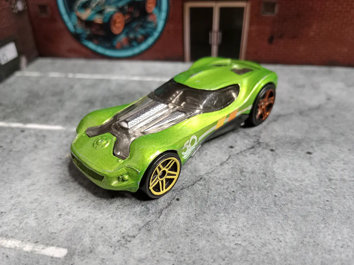 HW40 HW 50th Track Stars Hot Wheels Mattel 2018 1