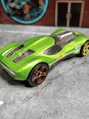 HW40 HW 50th Track Stars Hot Wheels Mattel 2018