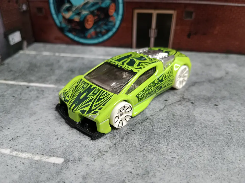 Zotic HW Art Cars Hot Wheels Mattel 2017 1