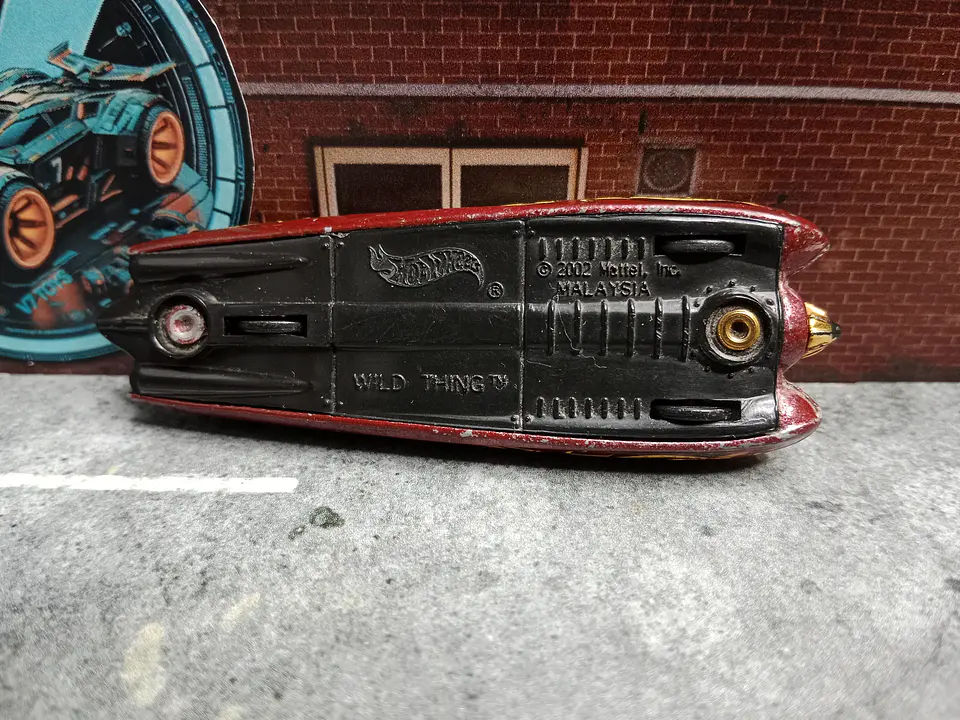 Wild Thing Demonition Hot Wheels Mattel 2004 3
