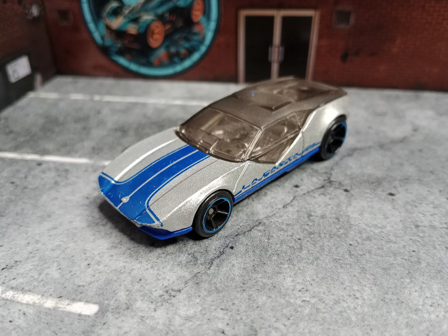 La Fasta HW Garage Hot Wheels Mattel 2010 1