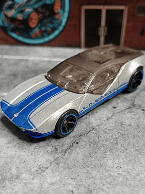 La Fasta HW Garage Hot Wheels Mattel 2010