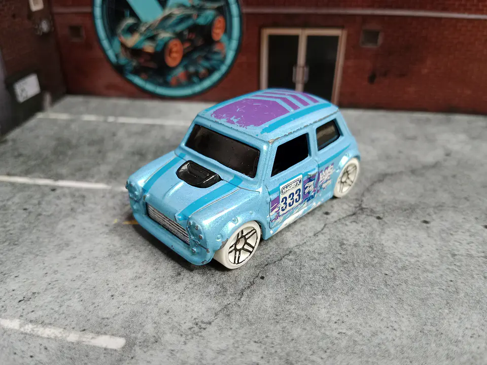 Morris Mini Cooper HW Snow Stormers Hot Wheels Mattel 2017 1