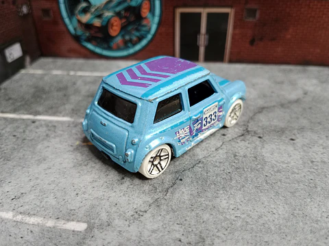 Morris Mini Cooper HW Snow Stormers Hot Wheels Mattel 2017