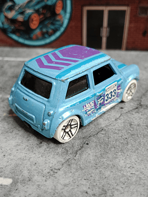 Morris Mini Cooper HW Snow Stormers Hot Wheels Mattel 2017
