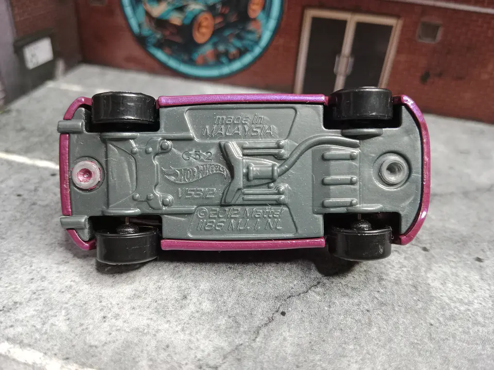 Volkswagen Beetle '12 Exclusive Hot Wheels Mattel 2015 3