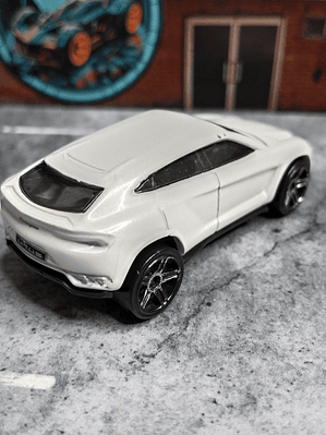 Lamborghini Urus HW City: Street Power Hot Wheels Mattel 2015 New Model