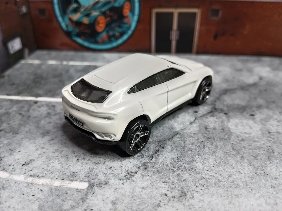 Lamborghini Urus HW City: Street Power Hot Wheels Mattel 2015 New Model 2
