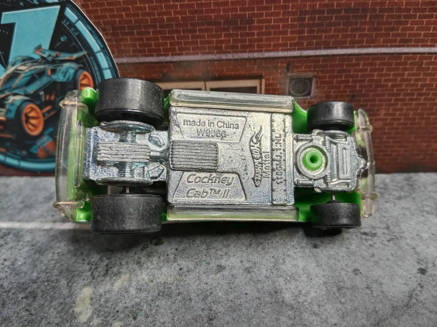 Cockney Cab II Super 6-Lane Raceway Hot Wheels Mattel 2011 3