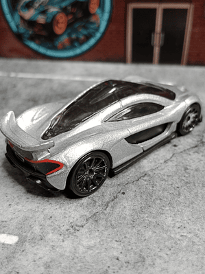 McLaren P1 HW Workshop: HW Garage Hot Wheels Mattel 2015