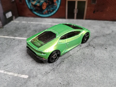 Lamborghini Huracan LP 610-4 HW Workshop: HW Garage Hot Wheels Mattel 2015 New Model
