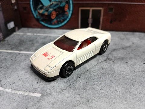 Ferrari 348 Mainline Hot Wheels Mattel 1992