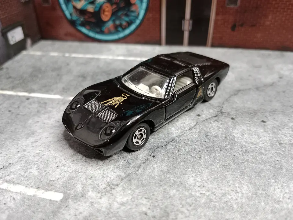 Lamborghini Miura SV Nº5 Tomica 1/62 Tomy 1977 1